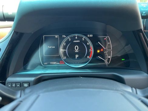 Used 2023 Lexus ES 350 w/ Premium Package FWD image 9
