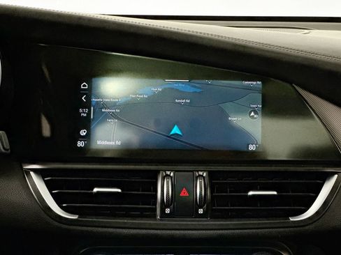 Used 2022 Alfa Romeo Giulia Veloce image 31