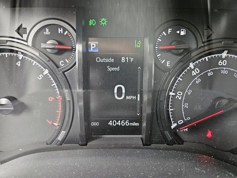 Used 2023 Toyota 4Runner SR5 Premium w/ Moonroof Package image 18