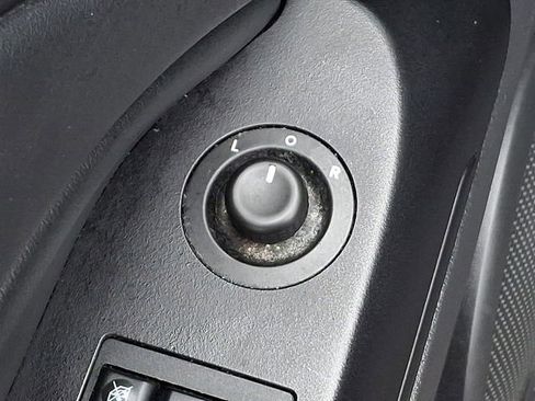 Used 2015 Jeep Patriot High Altitude image 27