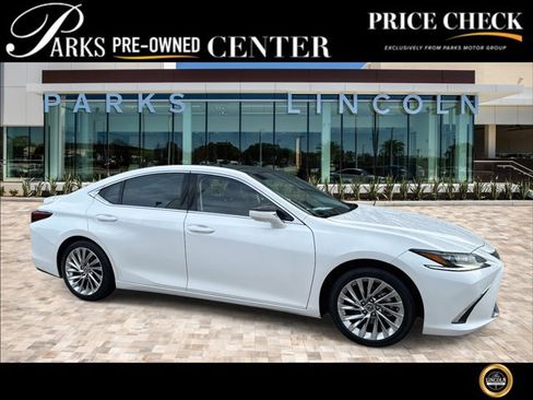 Used 2022 Lexus ES 350 Ultra Luxury image 1