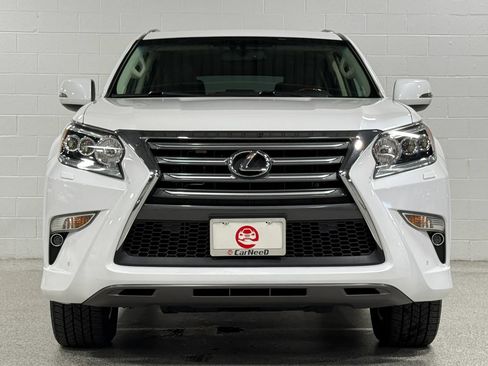 Used 2017 Lexus GX 460 Premium w/ Premium Package AWD/4WD image 3
