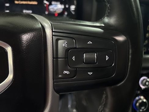 Used 2024 GMC Yukon XL Denali image 17