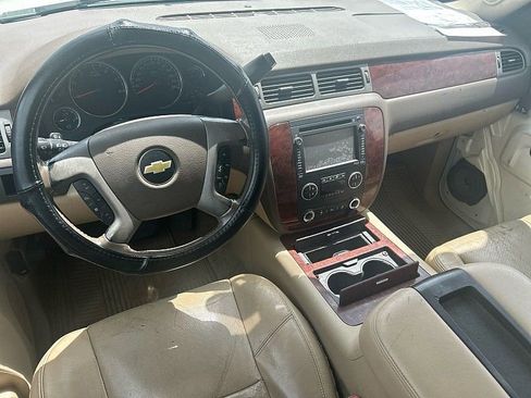 Used 2012 Chevrolet Tahoe LTZ image 17