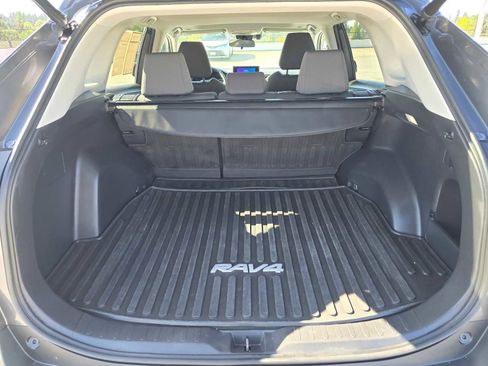 Certified 2023 Toyota RAV4 XLE w/ Convenience Package AWD/4WD image 14