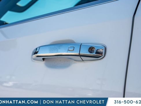 Used 2025 GMC Sierra 1500 SLT AWD/4WD image 30