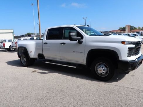 Used 2024 Chevrolet Silverado 3500 W/T w/ WT Convenience Package RWD image 4