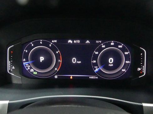 Used 2022 Volkswagen Atlas Cross Sport SE w/ Panoramic Sunroof Package image 31