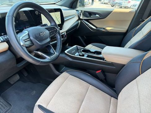 Used 2025 Chevrolet Equinox ACTIV w/ Safety and Technology Package FWD image 18
