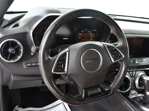 Used 2017 Chevrolet Camaro SS image 7