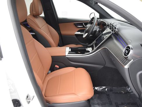 Certified 2024 Mercedes-Benz GLC 300 image 16