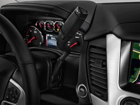 Used 2018 GMC Yukon SLT w/ Premium Edition image 3