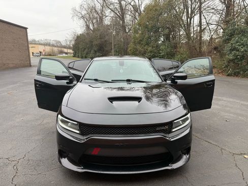 Used 2018 Dodge Charger R/T Scat Pack w/ Dynamics Package image 2