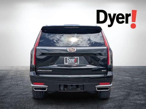 Used 2022 Cadillac Escalade ESV Premium Luxury AWD/4WD image 5