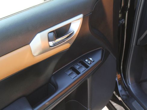 Used 2016 Lexus CT 200h FWD image 18