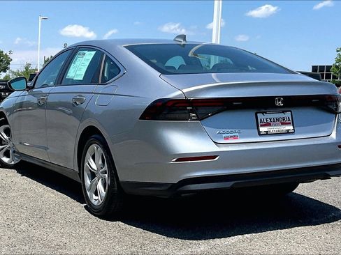 Used 2023 Honda Accord LX image 10