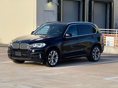 Used 2018 BMW X5 xDrive50i AWD/4WD image 3