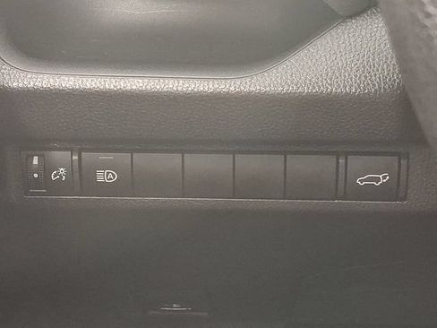 Used 2025 Toyota RAV4 XLE w/ Convenience Package FWD image 34