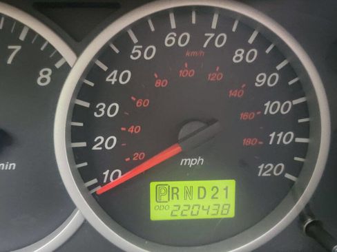 Used 2003 MAZDA Tribute LX image 11