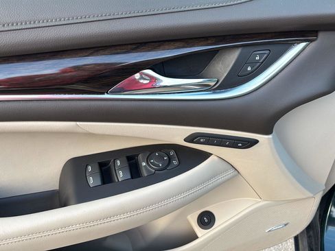 Used 2019 Buick LaCrosse Essence w/ Sights and Sounds Package image 15