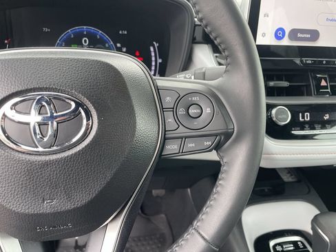 Used 2025 Toyota Corolla FX w/ Convenience Package FWD image 16