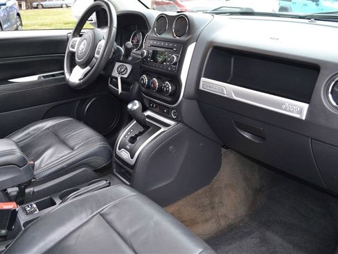 Used 2016 Jeep Compass High Altitude image 30