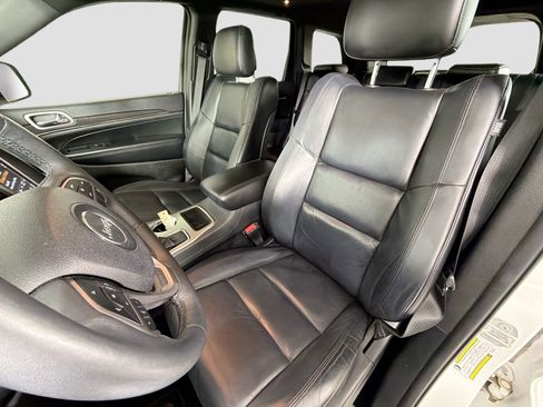 Used 2018 Jeep Grand Cherokee Limited image 19