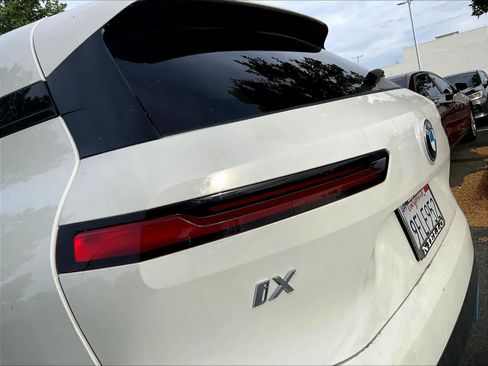 Used 2023 BMW iX xDrive50 w/ Premium Package image 29