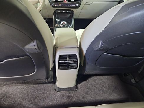 Used 2023 Kia Niro Wind w/ Wind Preserve Package FWD image 27