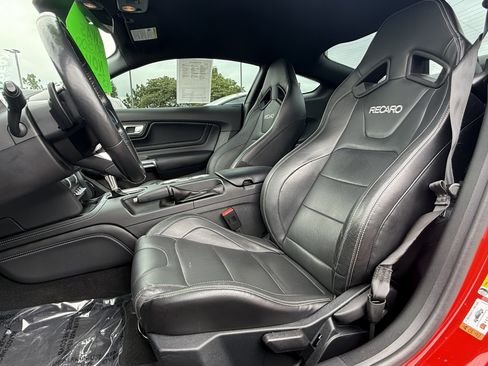 Used 2021 Ford Mustang GT Premium w/ Equipment Group 401A RWD image 4