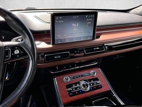 Used 2022 Lincoln Aviator Reserve w/ Elements Package Plus image 8