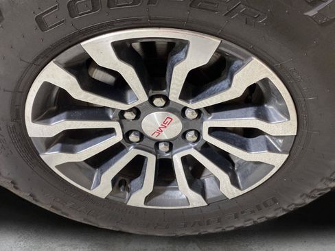 Used 2019 GMC Sierra 1500 AT4 w/ AT4 Premium Package AWD/4WD image 21