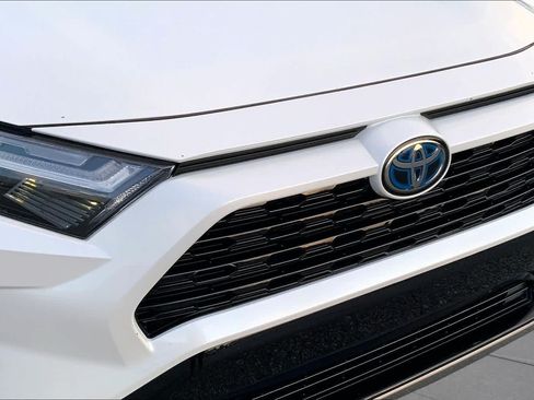 Used 2023 Toyota RAV4 XSE AWD/4WD image 29
