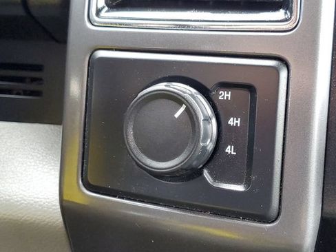 Used 2019 Ford F150 XLT AWD/4WD image 23