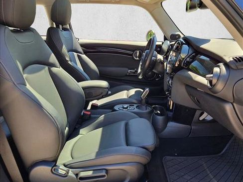 Certified 2024 MINI Cooper SE image 19