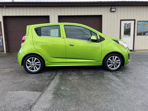 Used 2015 Chevrolet Spark LT image 7