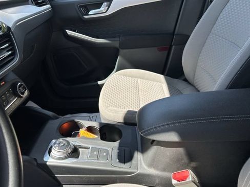 Used 2020 Ford Escape SE AWD/4WD image 32