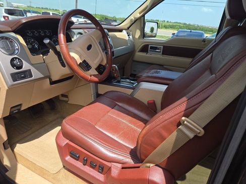 Used 2014 Ford F150 King Ranch w/ King Ranch Luxury Package AWD/4WD image 17