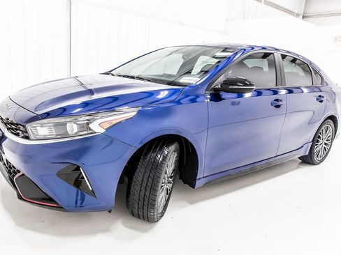 Used 2024 Kia Forte GT-Line w/ GT-Line Premium Package FWD image 2