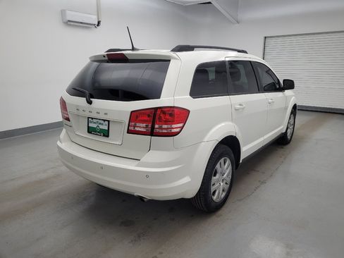 Used 2020 Dodge Journey SE w/ SE Popular Equipment Group FWD image 9