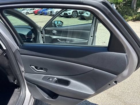Used 2023 Hyundai Elantra SEL w/ Convenience Package FWD image 33