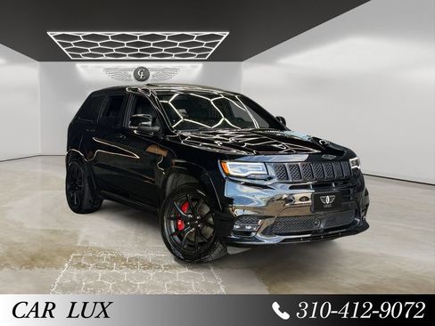 Used 2020 Jeep Grand Cherokee SRT w/ Trailer Tow Group IV AWD/4WD image 7