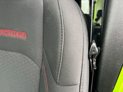 Used 2021 Jeep Wrangler Unlimited Rubicon AWD/4WD image 14