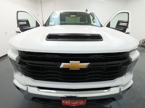 Used 2025 Chevrolet Silverado 2500 W/T w/ WT Convenience Package image 22