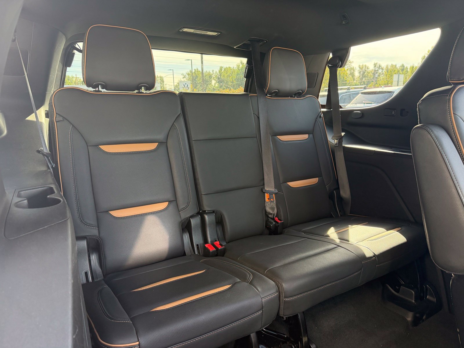 Used 2021 GMC Yukon AT4 w/ AT4 Premium Plus Package AWD/4WD image 23