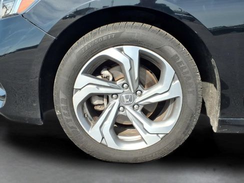 Used 2019 Honda Accord EX image 4