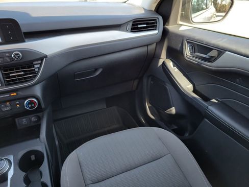 Certified 2022 Ford Escape S image 20