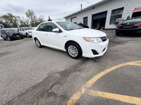 Used 2012 Toyota Camry LE FWD image 59