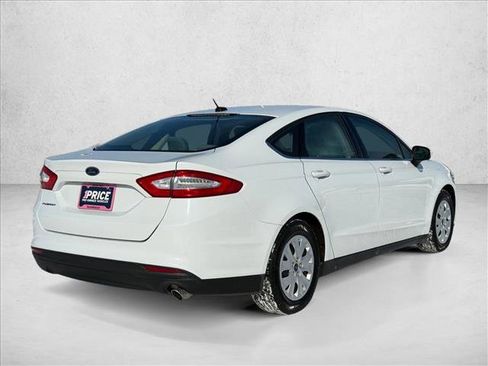Used 2014 Ford Fusion S image 5