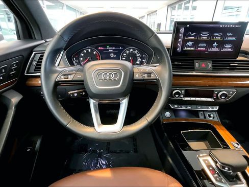 Certified 2023 Audi Q5 2.0T Premium w/ Convenience Package AWD/4WD image 6